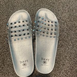 Dizzy Silver Spiked Slides